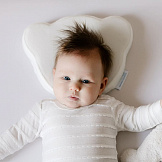ФАБРИКА ОБЛАКОВ Подушка детская МИШКА съмный чехол до 1 года Молочный